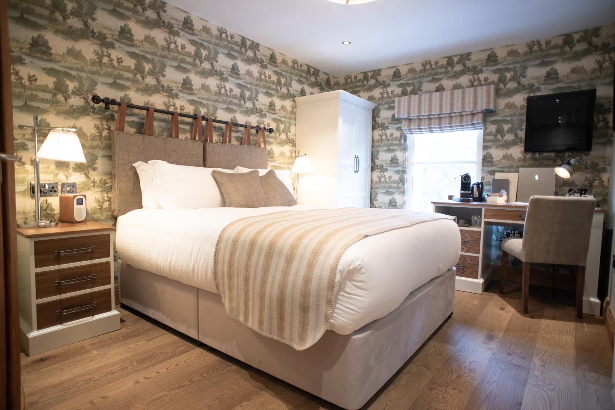 Cromwell Arms Country Pub With Rooms Romsey Exterior foto